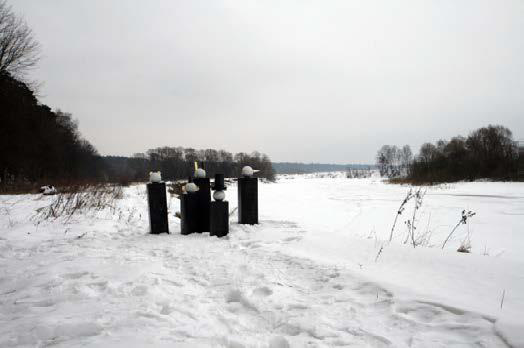 Катерина Ковалева. Дуэль Пушкина. Dramatis Personae. 2009. Мрамор, гранит, латунь, металл