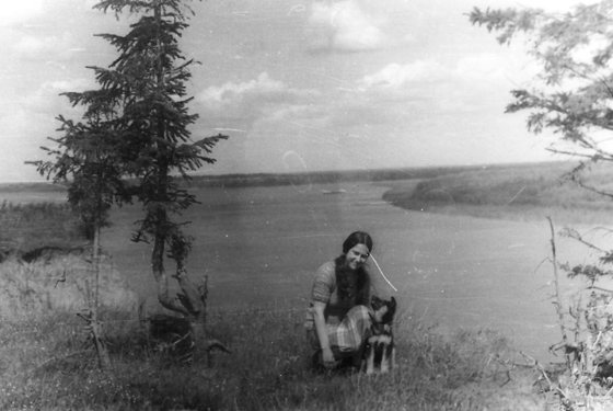 В Томской области, на берегу Оби, 1986